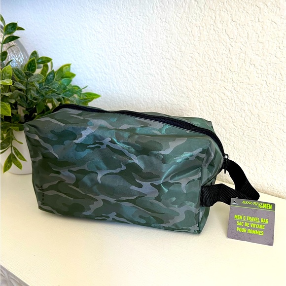 Camo Nylon Travel Toiletry/Cosmetic Bag - Picture 1 of 2